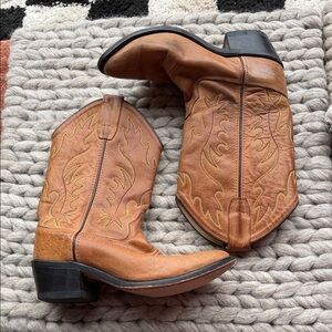 VINTAGE Kids Old West Tan Brown Western Cowboy Boots - yellow & black stitching
